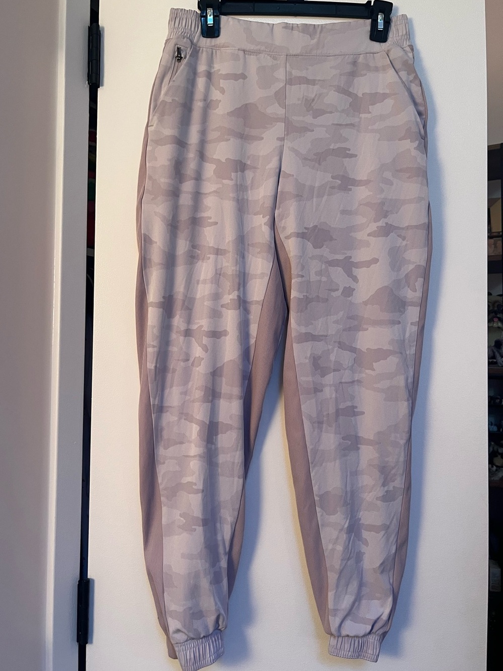 Athleta, Women’s Joggers, Size 8